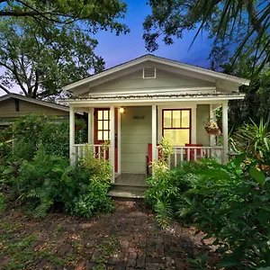  Holiday home Charming 1923 At Erehwon Retreat