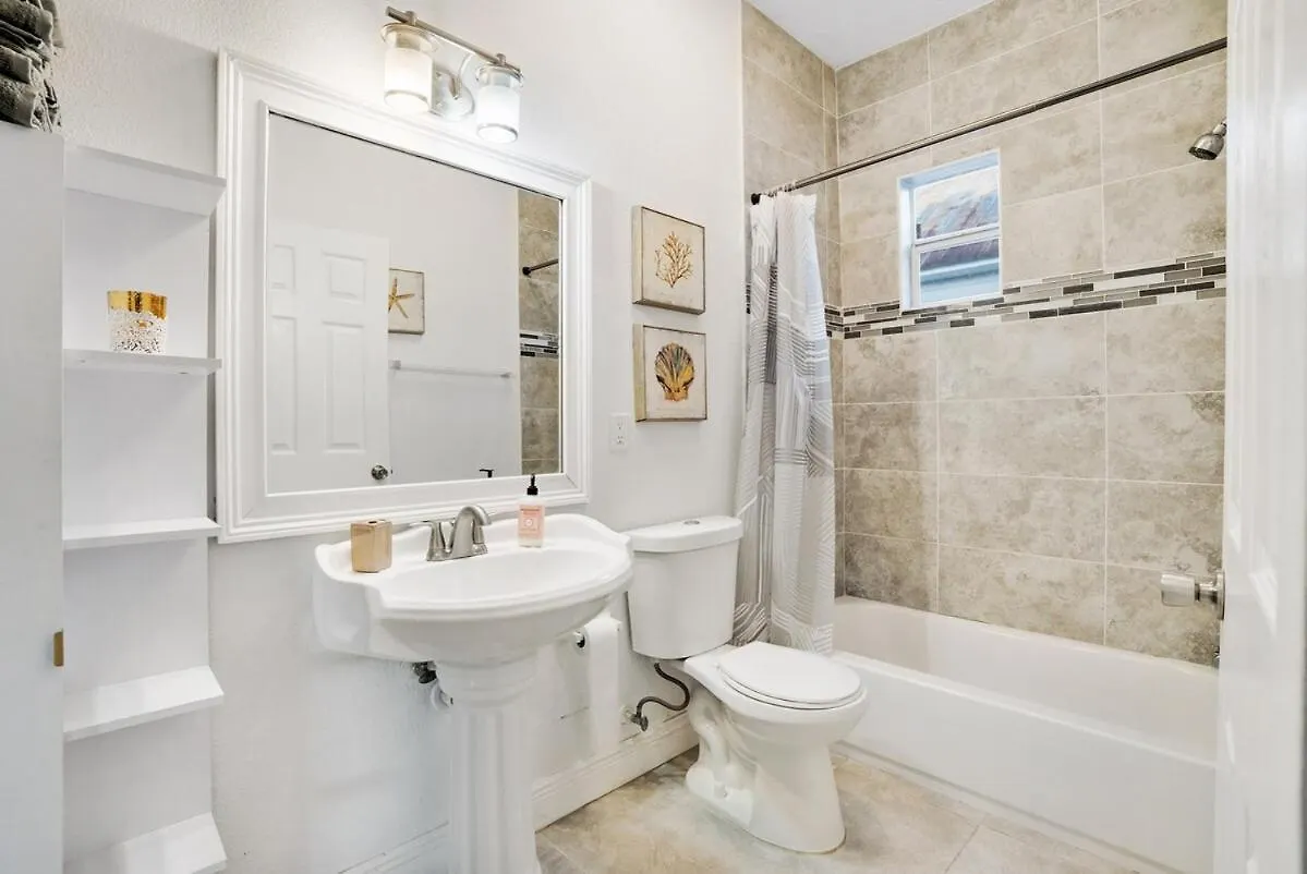 Sleek & Stylish- Perfect Spot Villa Tampa 0*,  United States